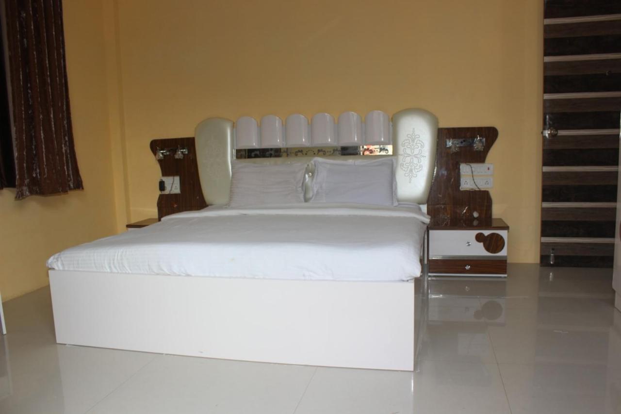 לונבלה Villa 99 4Bhk מראה חיצוני תמונה